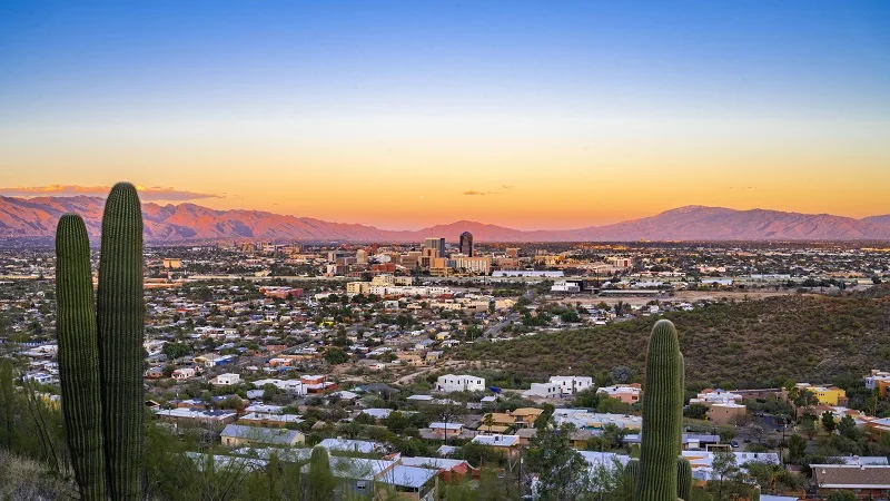 Tucson, Arizona skyline